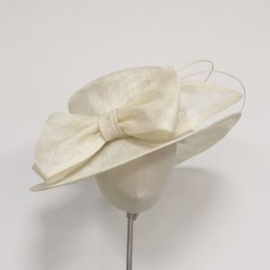 Cream Hat with Bow & Quills