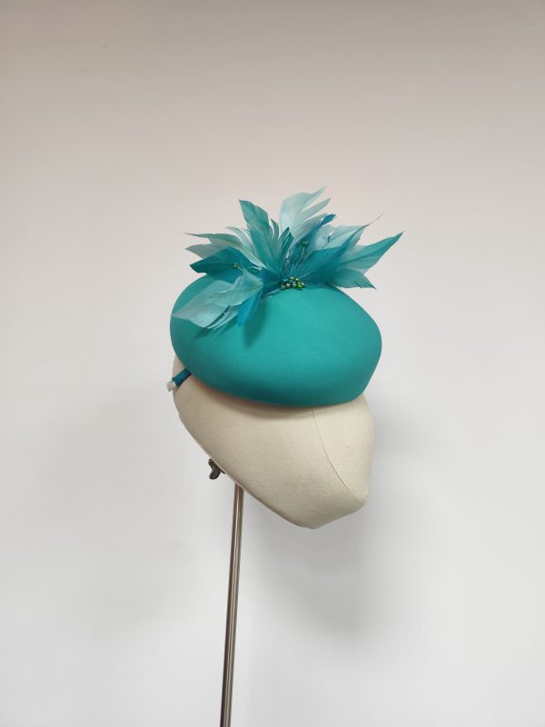Eírá sea green headpiece - Image 2