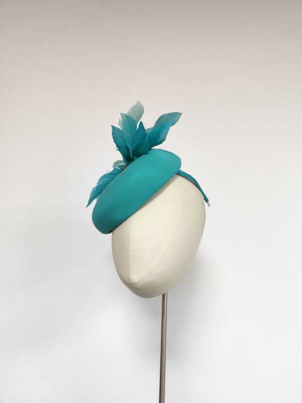 Eírá sea green headpiece - Image 4